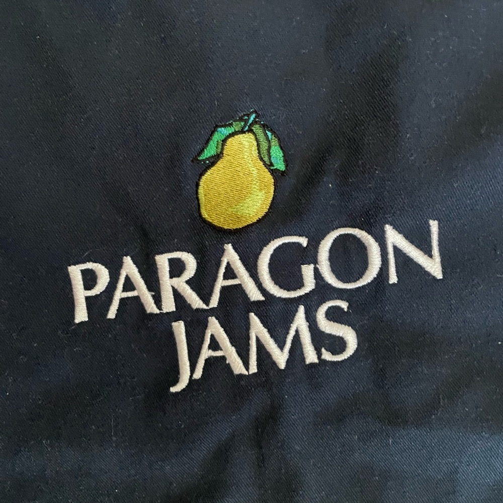 Apron - Picture 2 of 4